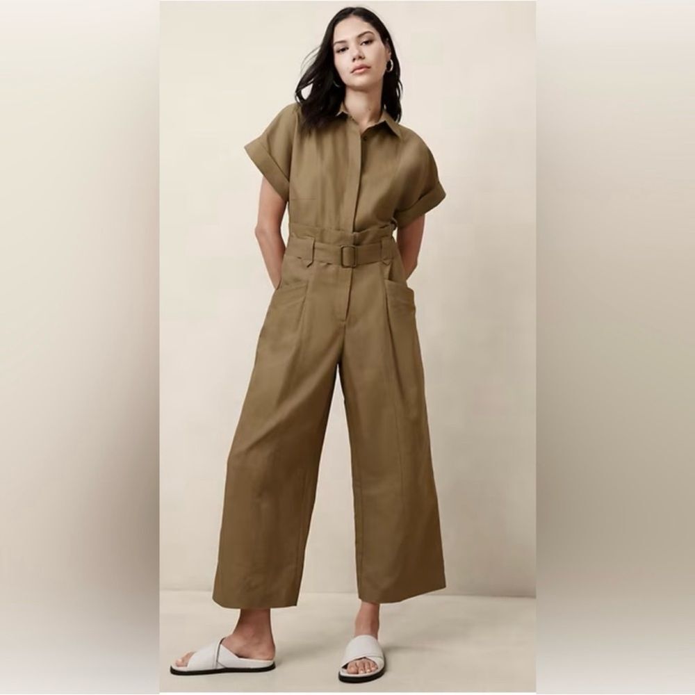 NWOT Banana Republic Linen Jumpsuit